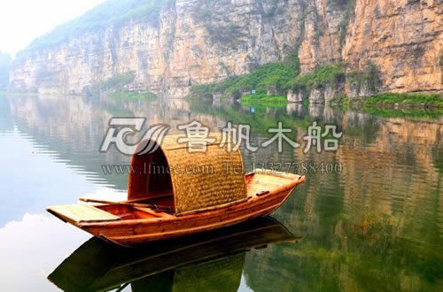 原木烏篷船