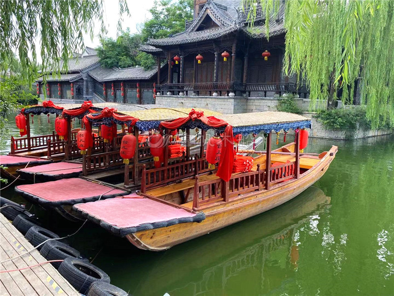 單篷搖櫓船